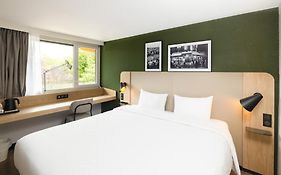 Campanile Nature - Taverny